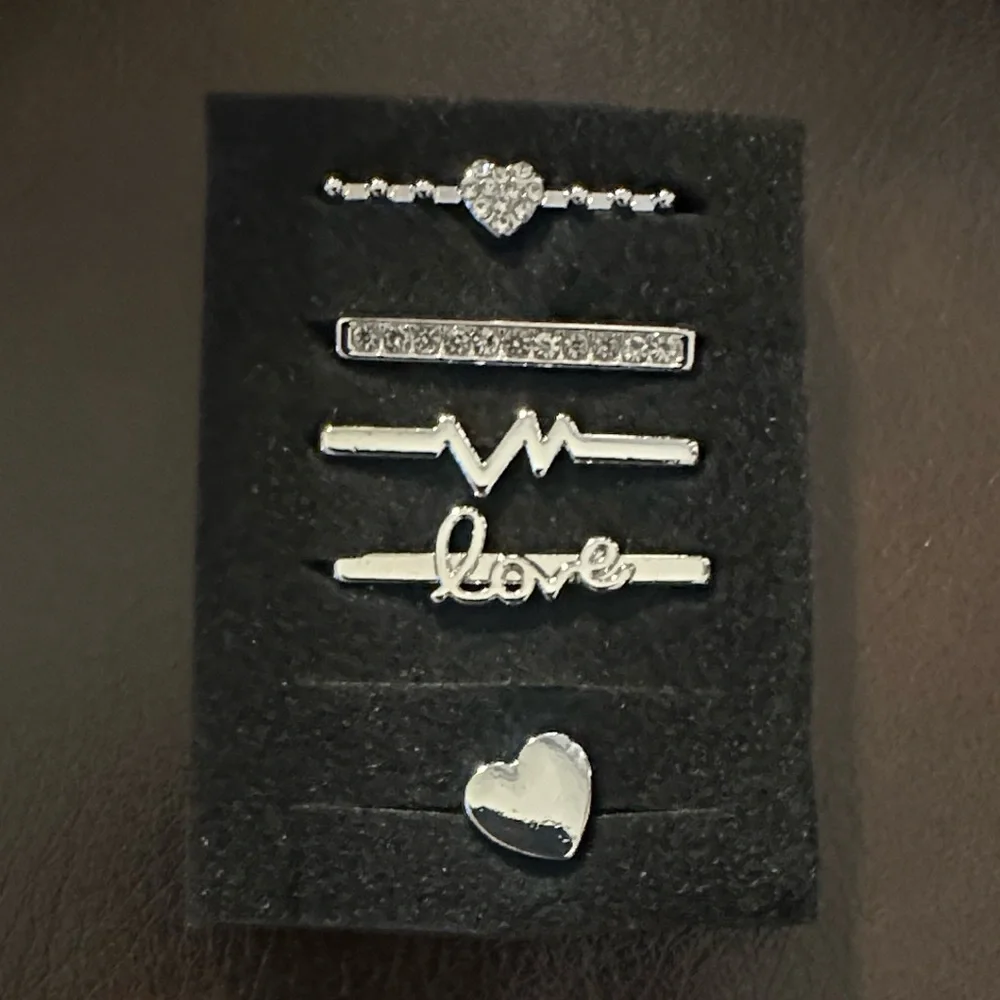NWT-Silver Heart & Crystal Charm Set for Black Smartwatch Band